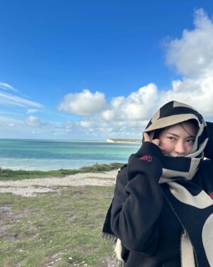 Gabee Instagram - Life is full of surprises 💟