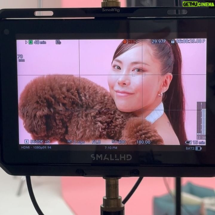 Gabee Instagram - @singlesmagazine #cheektocheek #끝까지사랑하세요