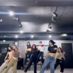 Gabee Instagram - #Truthordare @b.bz_official 연주덕에 5분만에 안무땀 thanks to @leeplay_bbz DC/ @iyxd__ @tyla