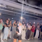 Gabee Instagram – 언니들 나 잘했지? @iamcardib @theestallion 
첫 원밀수업😃 
와서 즐겨주셔서 감사해요!! 여기 무슨 엘에이 스튜디오 같아…^^* 
앞으로도 엘에이로 가는 작은 문은 10월에 또 열립니다!🚪