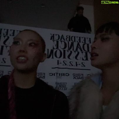 Gabee Instagram - 자랑스러운 나의 동료 그리고 나의 퀸들 @_rianess @_simeez 바쁜와중에 투쇼준비하느라고 너무 힘들어 보였지만 너희 눈빛은 반짝거렸어. 난 그걸보며 댄서는 춤을 출때 가장 생동감있구나 하고 느꼈지. 오늘 너희가 보여준건 퍼포먼스 이상이였어. 너희와 한 팀이라 친구라 너무 자랑스러워. 앞으로도 리안미즈를 댄서로서 친구로서 동료로서 늘 응원할게 사랑해! 정말 너희 너무 멋졌어! 나 정말 감동이야!!!!!
