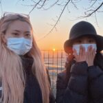 Gabee Instagram - 여러분 새해복 많이 받으세요! 전 2023년에도 일출보러 왔어요☀️ 새해 일출을 보는게 어느 순간부터 저에겐 꼭 해야하는 연례행사가 되어버렸어요. 새해 일출 보면서 비는 소원은 진짜 이루워지는거 같거든요🤔 올해는 유난히 빨갛고 크게 타오르는 태양을 봐서 더 기분이 좋아요! 여러분의 2023년 새해소망은 어떤건가요🥳