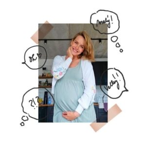 Gabriela Lašková Instagram - • Všechny zmíněné komentáře jsem slyšela a nejspíš si jich do porodu ještě pár užiju 👌🏻 Některé k těhotenství patří, beru to s nadhledem - vždycky jsem byla hlavně vděčná, že vůbec nějaké mám - ale některé by zaznít klidně vůbec nemusely ...

Jaký komentář na těhotenské břicho jste nejčastěji poslouchaly/ posloucháte vy ? 🤰🏼

#tehotenstvi #tehotenskebricho #komentáře