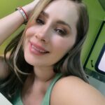 Gabriela Carrillo Instagram – Que calor!!! 😀