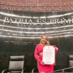 Gabriela Carrillo Instagram - Muy feliz y agradecida con el Senado de la Republica por este reconocimiento a mi trayectoria y la de mis compañeros actores, en especial al senador @ramirezlalo_ y @farukmtake por tomar en cuenta el esfuerzo a nuestra noble carrera.