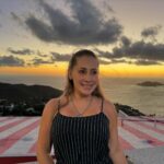 Gabriela Carrillo Instagram – Que hermoso atardecer! 🌅