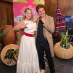 Gabriela Carrillo Instagram – Y que viva Mexico señores!!! Siempre feliz y agradecida de haber nacido en un país tan hermoso! Me siento orgullosa de ser mexicana!! #fiestamexicana 
.
.
.
@suheyriveroll2 @alexpereaof @diegokleinfranco @televisa