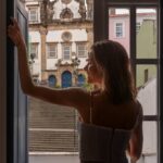 Gabriela Dias Instagram - Sharing a bit of the Pelourinho’s history makes me happy! Pelourinho is one of the main tourist attractions in the city of Salvador, Bahia, Brazil. It is a historically and culturally rich neighborhood known for its cobblestone streets and colorful mansions. Pelourinho has significant historical importance as it was the center of political, religious, and cultural life in Salvador during the 17th and 18th centuries. In the past, this location was used to punish slaves and criminals, making the pelourinho a symbol of oppression. Currently, Pelourinho has undergone a revitalization process and has become a vibrant area with craft shops, restaurants, bars, and music venues. The region also hosts various cultural manifestations such as capoeira performances, folk dances, and live music. Moreover, Pelourinho is famous for its candomblé terreiros, which are sacred places for the practice of Afro-Brazilian religion. These terreiros are open to visitors interested in learning more about candomblé culture and traditions. If you are planning to visit Salvador, Pelourinho is definitely a place worth exploring. It is a unique experience to get to know the history, culture, and diversity of the city. Even if you only spend a few hours here, I’m sure you will enjoy it. Brian and I are really enjoying our adventure of coming from Maraú to Salvador by boat! 📷 @yurimatosart @pousadabahiapelo