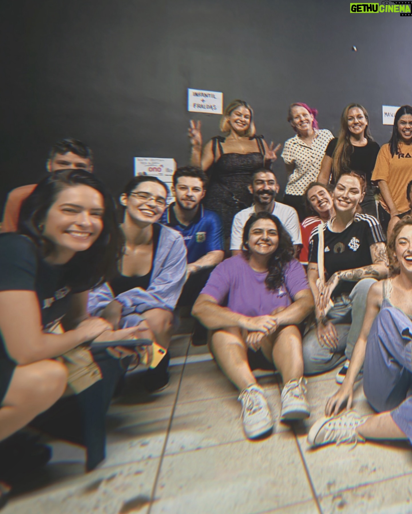 Gabriella Di Grecco Instagram - Curadoria de Maio. Que mês, meus amigos kkkk