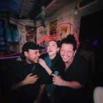 Gabriella Di Grecco Instagram - Quantos Gabs tem nessa foto? Kkkkkk Dia desses, prestigiando a estreia do ep do @rhenerfreitas 🤟🎶 E tá FODA! Arrasaram demais amigos @otzisounds 👏
