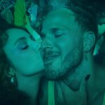 Gabriella Di Grecco Instagram - CARNATRAMPO 🎉 Com o que se ama, claro ✨ Que FODA estar no @chadaalicesp botando mais um show das minhas gatas @digreccoficial pra conta na companhia de amigos tão amados @oithiagohenri @mayaragrosso @peteroliveirab @renan_personal_trainer @amandinetexeira 🔥🤟 E a cereja do bolo? Reencontrando e matando saudades de ainda mais amigos @rafaelmunizz @thaisgeron @obrunoboer Obrigada a todos que foram parte dessa deliciosa loucura e obrigada @chadaalicesp @betobk pela confiança pra entregar o melhor suco do pop vindo diretamente do Mato Grosso! FELIZ CARNAVAL 🎉🎉🎉