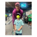 Gabriella Pession Instagram - Complimenti @janniksin 👏🏻👏🏻👏🏻👏🏻👏🏻GO GO GO 🎾🎾🎾 #tennis #tennisobsessed #lovetennis #talent #inspiration #giuliomio #lovesport #miamiopen #tennismatch #semifinal