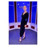 Gabriella Pession Instagram - Grazie a tutto il team (ballerini, maestri, autori e giudici) di @ballandoconlestelle ed alla padrona di casa @milly_carlucci per avere ospitato me e @maxgiustiofficial in veste di “ballerini per una notte” per promuovere il nostro delizioso film “La Seconda Chance” in onda il 29 Dicembre alle 21.25 su @raiuno_hd_official e @raiplay_official Un ringraziamento speciale al mio dolcissimo maestro e partner di Paso Doble @filippozara1 ❤️🙏🏻 Total look @giorgioarmani Make up Francesca Rossi Hair @mayamiry Grazie @matildecascone e @tizianasilvaggi @moviement_agenzia @studiomorandicascone per esserci sempre ❤️❤️ @rai_cinema @rodeodriveproduction