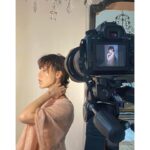 Gabriella Pession Instagram - Un giorno speciale.. Fotografata da mio fratello Alessandro @ale_pession ❤️ Grazie @verdelilla_torino per la vostra affettuosa accoglienza 🙏🏻 Outfit @mirrorintheskycashmere #photoshoot #photographer #ritratti #familytime #turin #torino #newphotoshoot