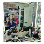 Gabriella Pession Instagram - Preparando la mia “Antonia” sul set di #thoseabouttodie 🎬🎥 Qui con la mia bravissima truccatrice @barbara_pellegrini72 . . #tvseries #newproject #rolandemmerich #ancientrome #onset #backstage #makeup #happy