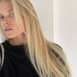 Gabriella Wilde Instagram - End of summer blonde ☀️💗 @adriancolourist @ivansstudiohair