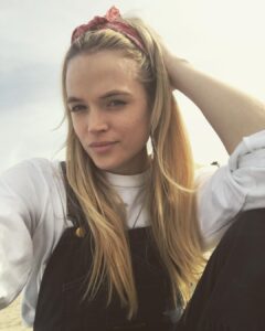 Gabriella Wilde Instagram - ☀️ 🌊 no sleep #jetlag 2 kids