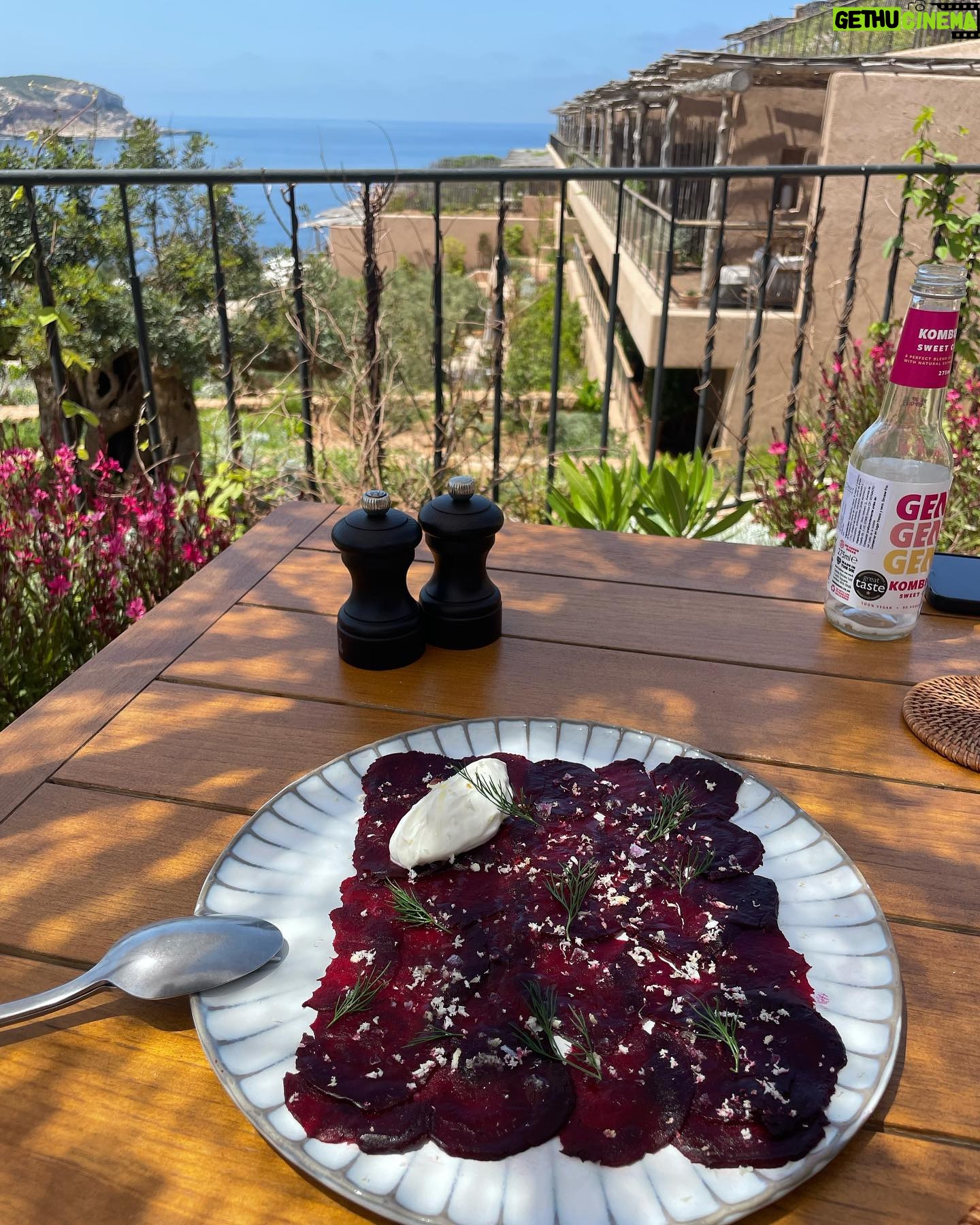 Gabriella Wilde Instagram - Thank you for having me @sixsenses.ibiza @thebeachcavesibiza . One of the most beautiful hotels I’ve ever been too. Feeling amazing after my stay and a few days by with this view 🙏💕✨ @purplepr #sixsenses #ibiza #thebeachcavesibiza