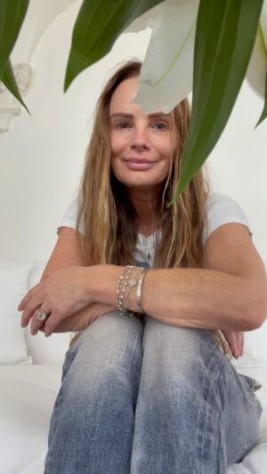 Gabrielle Anwar Instagram - Happy Solstice earthbound Faeries! @shareefmalnik