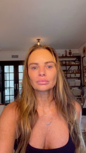 Gabrielle Anwar Instagram - You say I should study this subject - well it seems you have more studying to do too. @shareefmalnik @schwarzenegger @drphil