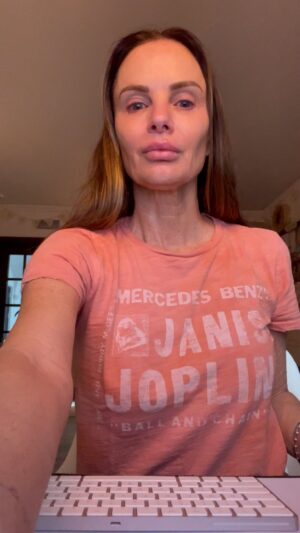 Gabrielle Anwar Instagram - Florida is an animal cruelty state beyond comprehension. May this news be the beginning of a new era. @aspca @humanesociety @world_wildlife @oceanconservancy @shareefmalnik