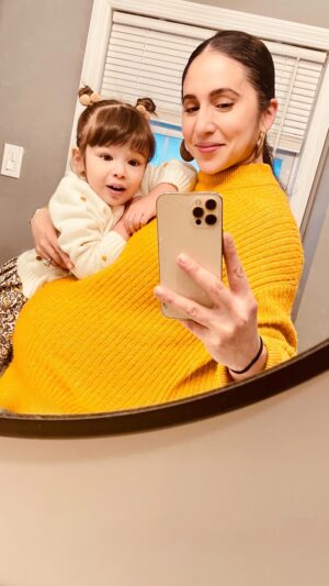 Gabrielle Ruiz Instagram - I am actually getting sentimental over how much I’m going to miss my little Mercedes as my only little baby. She’s going to be so “big” so soon now. I’m cherishing these mommy and me quiet moments before everything changes for the all of us. I can’t wait but also i can… 💛 #38weeks #bigsister #mommyandme