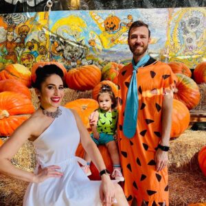 Gabrielle Ruiz Instagram - Happy Halloween 🎃 from The Pisanchyn fam bam bam! #halloween #flinstones