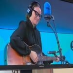 Gaby Moreno Instagram - Had fun doing this little chant for The Spurs on @bbc5live ⚽️🎶 @spursofficial @timowerner