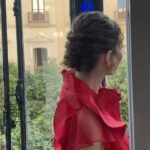 Gaby Moreno Instagram - Glam post! #latingrammys2023 Styling: @regardstylehouse 👗 : @fouychovcouture 👠: @ingiliz_official Makeup and hair: @gemamakeup.es using @maccosmetics_es 💅🏼: @encantobeautysevilla
