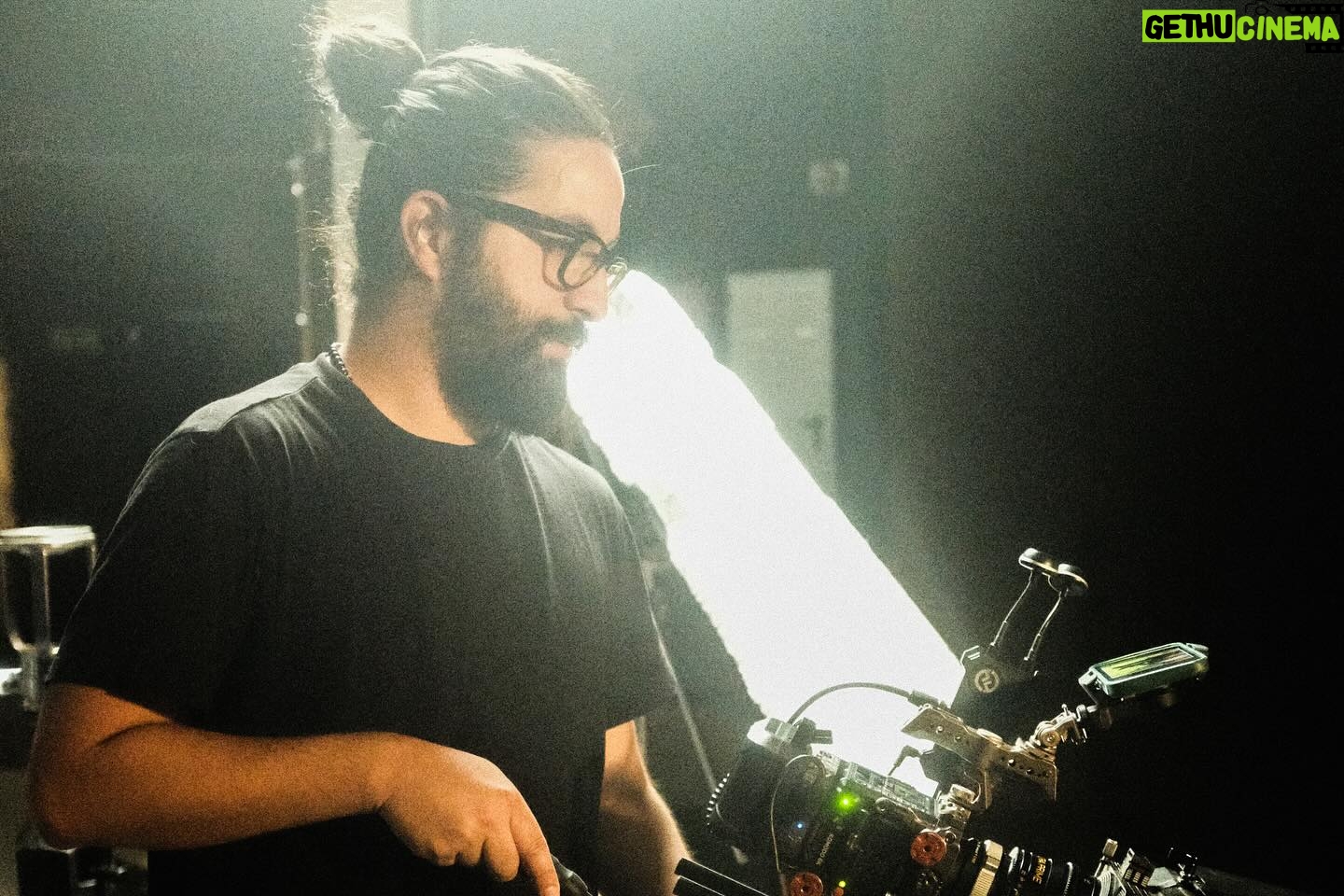 Gaby Moreno Instagram - Some #BTS from the “Solid Ground” video shoot in Madrid. Song and video out now! ⚡️ Les dejo un poquito de lo que fue la filmación de “Solid Ground” junto a este gran equipo en Madrid! Una producción de SMART FACTORY WORLD @smartfactoryworld dirección JOSEPH ROS @joseph_ros producción MARÍA DE LA RICA @mdelarr dirección de fotografía EDU SÁENZ @edu_saenz93 dirección de arte ISABEL ORTEGA @isaortegao estilismo MARÍA DE LA RICA @mdelarr edición JOSEPH ROS @joseph_ros colorista EDU SÁENZ @edu_saenz93 efectos visuales (vfx) JOSEPH ROS • EDU SÁENZ • DANIEL ALEMÁN @joseph_ros @edu_saenz93 @daniel.alemán.art 1er AC PEDRO CALAMAR @calamardojo gaffer FERNANDO RIOS @_fernando_rios eléctrico JUAN QUEVEDO @juanquevedo_es maquillaje y peluquería GEMA BAJO @gemamakeup.es asistencia de arte ANGÉLICA BUSTOS angie_mbm atrezzista ARNOLDO JOSÉ FERRER (ISLA PIÑATA) @islapinatamadrid asistencia de producción MARIAN DIAZ LLANES @marian.marian.1048 localización ATLÁNTICO ESTUDIOS @atlanticoestudios proveedores de equipos VISUALRENT • GECISA @visualrent.es @gecisa_iluminacion agradecimientos LEIVA • RICHI • KIKE • INMACULADA REVUELTA OSCAR NORIEGA • ROBERTO •MANUEL DE LA RICA