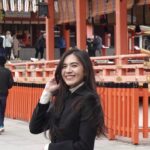 Gaby Warouw Instagram – Thank you @sejutacita.id for trusting me as the Brand Ambassador for this leadership trip ♡ 

Recently, I made several core memories that could never be replaced in my life —- going to Japan with 14 delegates of SejutaCita Future Leaders, people who have passed the test from thousands of participants from all over Indonesia. I am very proud to have valuable experiences with inspiring people like them.

I was not only traveling but I also learned a lot of valuable lessons from this trip such as how I can be adaptive to new people and new cultures, how to be more independent, how to help each other, how to find a solution when there is a problem quickly, learn from the experiences of people younger than me, and many more.

During the trip we also had a conversation with each other about our backgrounds. I realized that everyone has their own big goals and dreams. There are those who want to become a doctor, those who want to study abroad, those who want to be accepted by their dream university, and so on. I heard and saw by myself how they struggled to achieve their dreams, what they sacrificed to achieve their dreams, how they felt rejection but always have the desire to accept and want to try again. The perseverance that they have inspired me to achieve more in my life. 

I am grateful that I have gained a lot of valuable experiences and lessons in a short time. I am very thankful to have met inspiring people, people who are hard workers but also kind. When we are in the process of achieving dreams, the path taken will not be easy but I believe that what we have passed during this trip can make our determination even higher in achieving our dreams, just believe it.

Thank you SejutaCita Future Leaders Vol. 6 for these unforgettable experiences and memories! Thank you for making many people’s dreams come true. I hope more people can have the same privileges to join this inspiring trip in the future. 

See you on top!