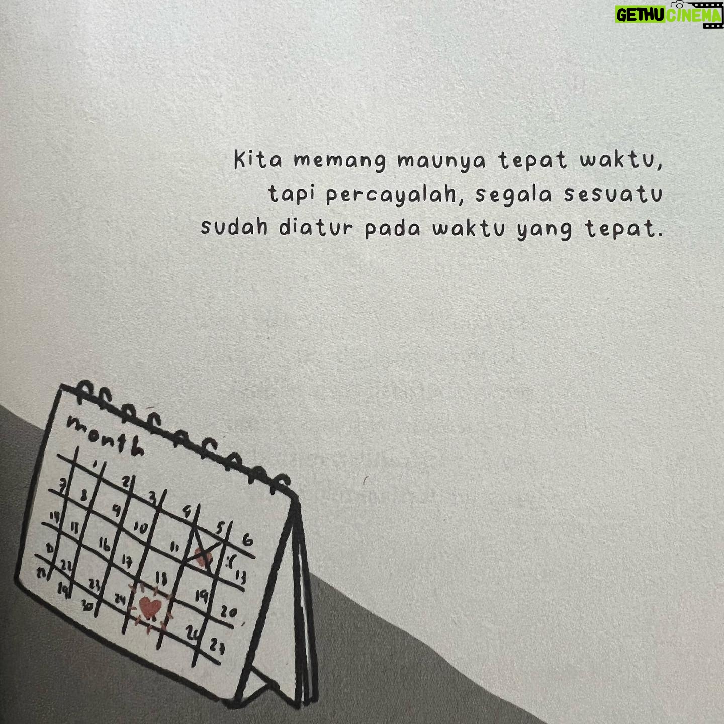 Gaby Warouw Instagram - Appreciation post for my forever partner in crime. Congrats atas rilisnya buku pertama kamu kemarin, Beb! So proud of you! π€π€ Huft. Sebenernya aku dan Beby bukan tipe yang sweet gitu, karena kita sama-sama gengsi, tapi gakpapa lah ya sekali-sekali. Jujur aku suka bukunya. Gambar dan kata-katanya berkesan. Dan waktu aku baca, aku senyum-senyum sendiri dan pengen jitak kamu sih rasanya. Karena aku gak nyangka kamu bisa se-bagus itu buat menulis puisi pendek dan menyampaikan sesuatu yang βdeepβ dalam kalimat yang singkat. Terus berkarya, Beb! Jangan berhenti sampai di sini. Aku dukung kamu selalu walaupun kadang kebanyakan gengsinya. Semoga aku bisa cepet nyusul punya karya juga π amin. Love you but hate you, wlee.