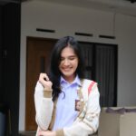 Gaby Warouw Instagram - Hai, namaku Nayla. Sudah pada nonton Film Pendek Nayla di youtube YesHEis belum? 🤗 📷: @chriskatili