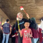 Gaby Warouw Instagram – Pengalaman jadi relawan ke-3 kuu. Seru juga interaksi sama adik-adik Kolong Jembatan Cilincing, banyak cerita haru dan pengalaman berharga yang aku dapat selama kegiatan tadi. 

Selamat ulang tahun yang ke-78 Indonesia :)