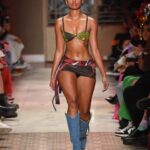 Gabz Instagram - meu primeiro desfile da vida 🥺✨ @vivao_project cês são os mais brabos