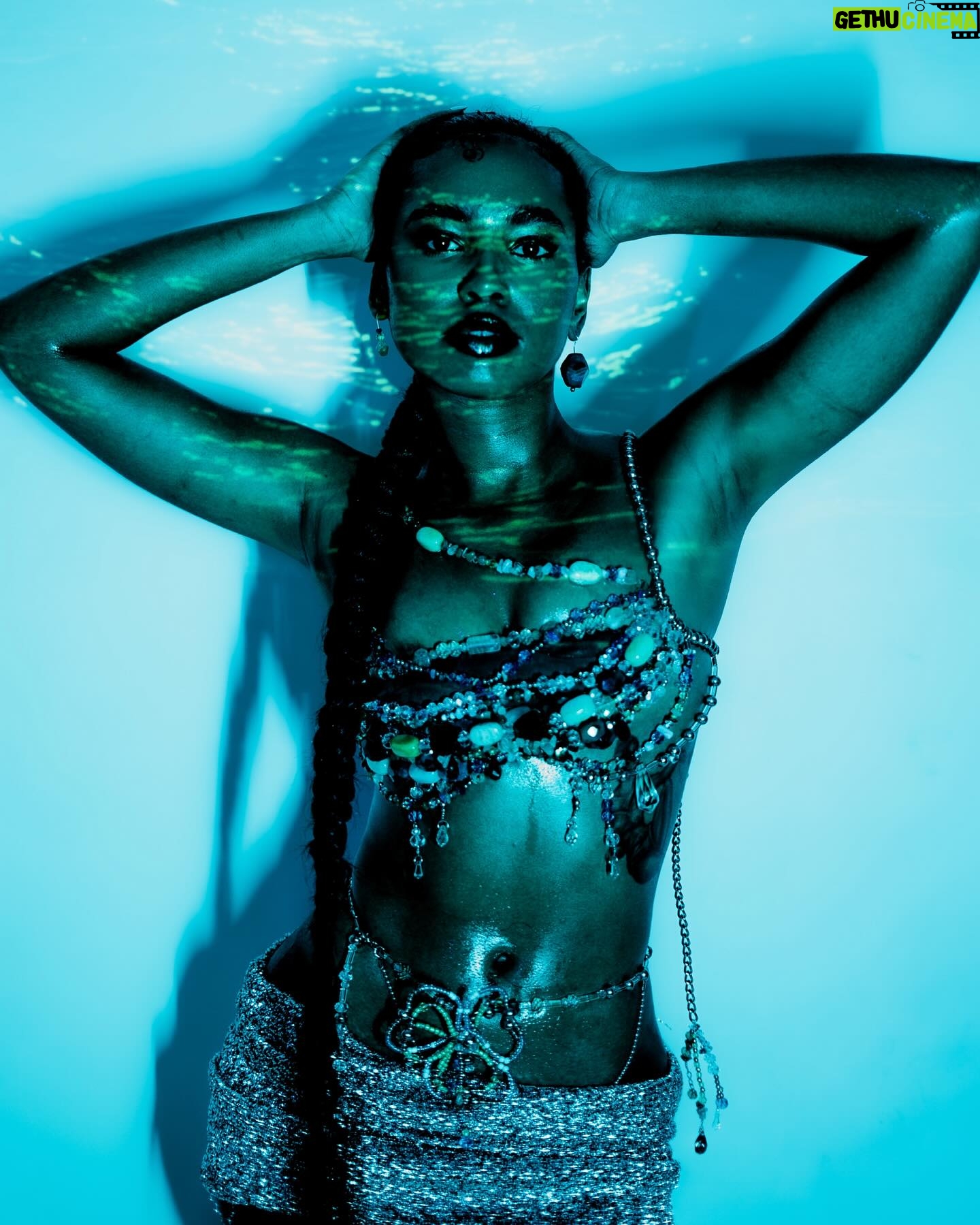 Gabz Instagram - Que exu abençoe o carnaval de vocês ✨🧚🏾♀️