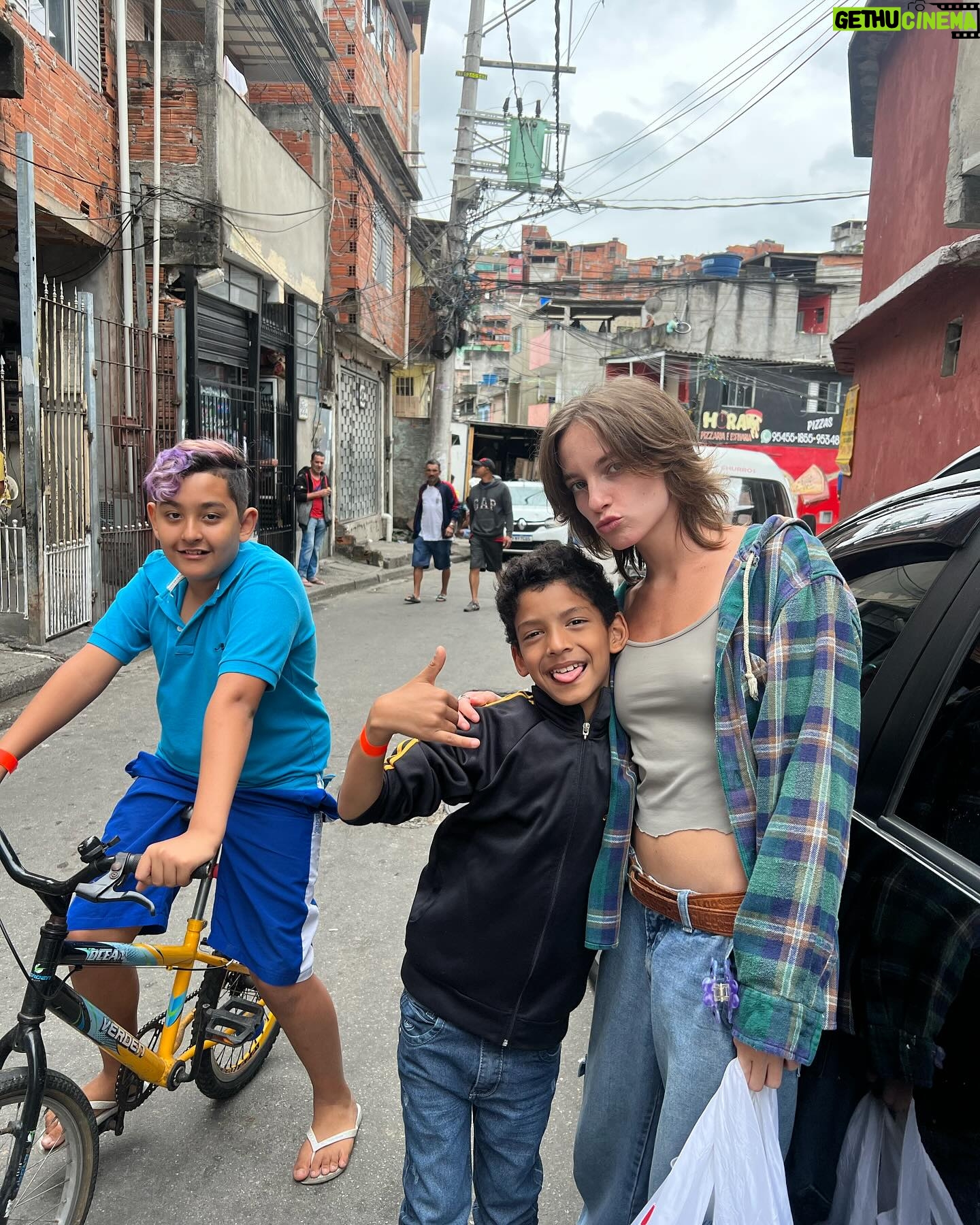 Gabz Instagram - NASCEU!! Da Ponte Pra lá já tá na @streammaxbr 3 EPS HOJE 2 EPS 11/04 2 EPS 18/04 corre pra ver e me diz o que achou 🥺💛
