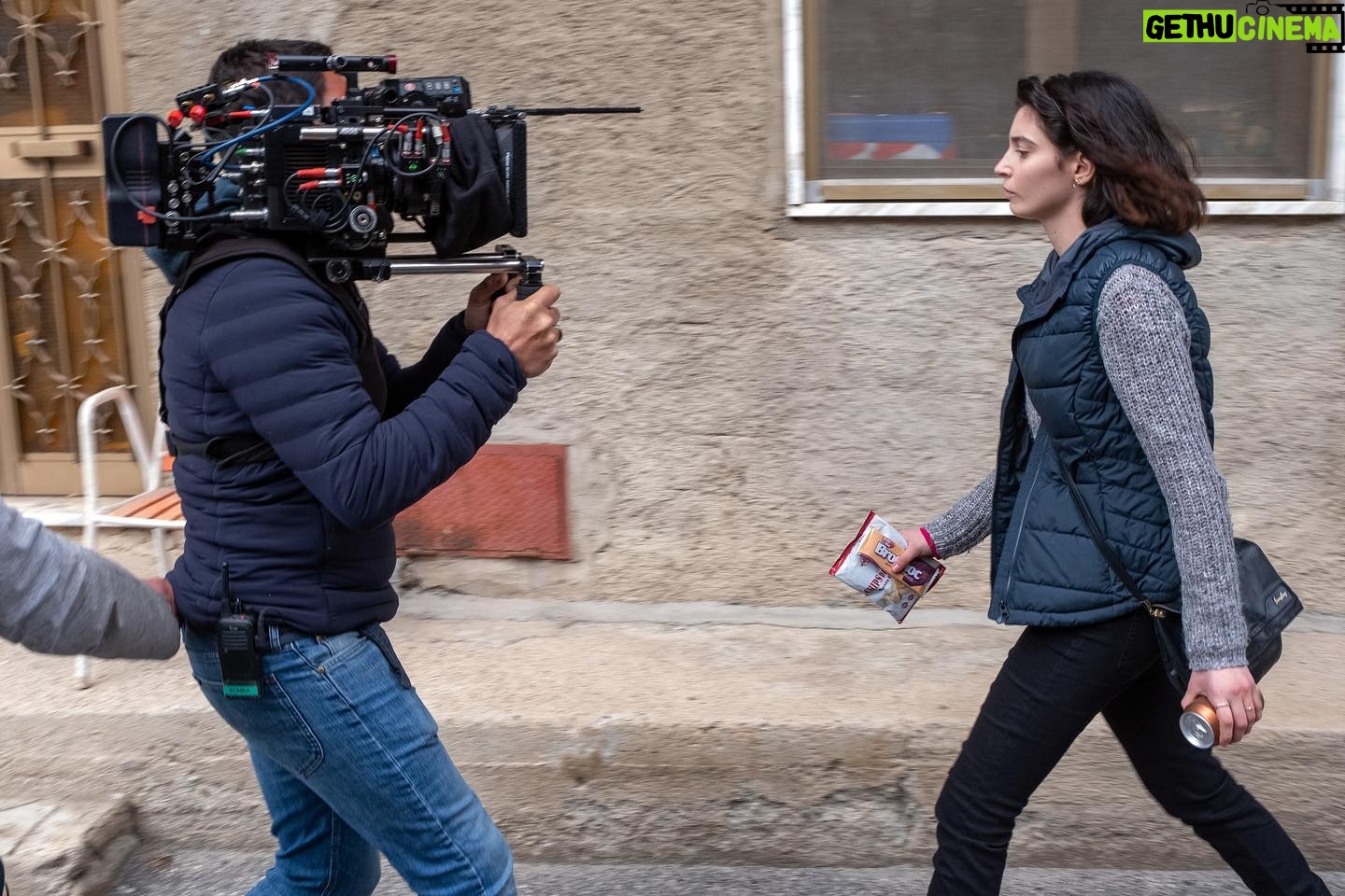 Gaia Girace Instagram - Un po’ di backstage di #thegoodmothers 💛 Disponibile su @disneyplus @disneyplusit e in America su @hulu !