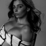 Gaia Girace Instagram - 🌹 SCEGLI AMORI O DIAMANTI, DEMONI O SANTI” starring @gaiagirace DÉLUGE #30 THE PINK ISSUE @deluge_mag #produzione #ROCKETT @fabcestari & @emanueladigiammarco PHOTO @fabcestari INTERVIEW @kinechia GLAM @emanueladigiammarco USING @sisleyparisofficial STYLE @allegrapalloni LOOK @lesfillesdeva @ermannoscervino @maisonvalentino @dsquared2 @michaelkors VIDEO @leocestari PRESS OFFICE @cz_24_comunicazione #delugemagazine #gaiagirace