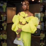 Gail Bean Instagram - Blooming Season but make it BIG -THE BIGGEST . 📸 @kayemccoy_ 📍 @essence BLACK WOMEN IN HOLLYWOOD 💄 @jlamarbeauty 💇🏾‍♀️ @kaorinikstudios STYLIST @germanee_g | asst @ebonysomerville @dashonebydash 👗 @atelierndigo 🙏🏾 God x the Ancestors