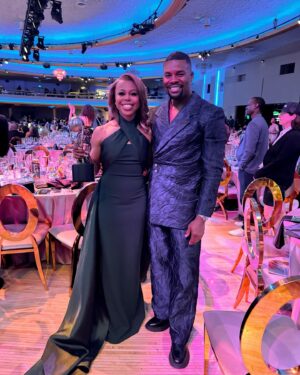 Gail Bean Instagram - BIG BLOOM
📸 @whoelsebutgiles | @thehbuc 
📍 @naacpimageawards 
💄 @camaraaunique 
💇🏾‍♀️ @kaorinikstudios 
STYLIST @apuje 
👗 @solacelondon 
.
I was nervous all day. 
I didn’t prepare a speech. 
I wanted my flowers. 
I prayed for this. 
I prepared for this. 
I worked for this.
I left Stone Mountain for this.
Regardless of any of that, I couldn’t have done it without you, @johnsingleton @damsonidris @imalcolmmays @aminjoseph @isaiahkjohn @michaelhyatt16 @luvangelalewis @reignedwards @marcushenderson314 @therealpetasergeant @tashmanian the entire @fxnetworks @snowfallfx family @paulinecamera @zayy_12 @themaddoxdp @btgripomatic @thisisbenyounger @mrcarlseaton @gregyaitanes @jeaniebacharachburke @maggiebacharach @deaundrebonds @logankaija @_leonardchang_ @perismencheta @emily1loverios @deraydavis @melvingregg @innovativeartists @etucker_pr @trevorengelson1 @doreenwilcoxlittle @kevintcarroll @filipevcosta @katrellekindred @thereeljade @iamaprilwatkins @caliboyuk @tproducer1 @karenaevans @timandkarenalexander OUR IATSE CREW x every person who graced #Snowfall I share this with you. 
.
God x Ancestors thank you! To my momma @mustang_reet x my favorite person in the world, my Daddy, to my friends x family thank you thank you thank you. Yall got me here x keep me rising! To my tribe, you’re my sanity x my security. To every person I’ve met along the way, I’m a reflection of our interactions so know when I win it’s a piece of you that won too. 
.
May we all be mindful that our interactions contribute to a persons wins. #MitchellsAreBornWinners 
🗣️ Alexa play @earthgang SACRIFICES feat Cole