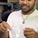 Gangavva Instagram - కవర్ల అన్నం కూర తీస్కోని పోతారు 😢🥹 Gulf labours life in Dubai 😑 Dubai ki velli vachina families unnaya ? . Full video in #anilgeelavlogs . #gulflife #anilgeela #dubai #dubailife #dubai🇦🇪 #uae #myvillageshow