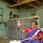 Gangavva Instagram - ఆ అంజయ్య మామిడికాయ తొక్కు రుచి సూడనికి నా దగ్గరకి అచ్చిండు! 🤗 మన SuperHero @tejasajja123 తో #AvakayaAnjaneya ❤️ #HANUMAN from JAN 12th, 2024! @prasanthvarmaofficial @primeshowentertainment