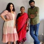 Gangavva Instagram - స్కైలాబ్ పడుతది అంటా December 4 నాడు ....సుడుర్రీ మరి @nithyamenen @actorsatyadev @weirddivide #skylabondec4th #myvillageshow #gangavva