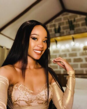 Gaosi Raditholo Instagram - Selfie dump.

Gold & I 🤫✨✨✨