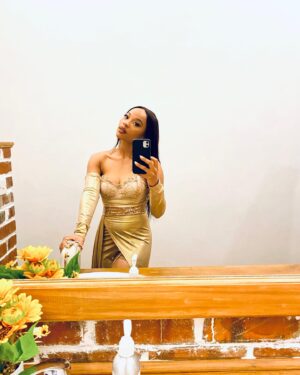Gaosi Raditholo Instagram - Selfie dump.

Gold & I 🤫✨✨✨