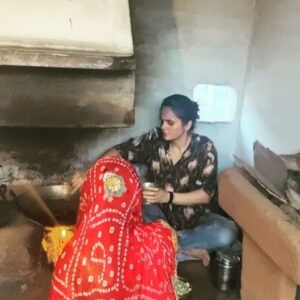 Garima Arora Instagram - Joy lies not just in eating together but also in sharing the kicthen❤️ spending the day cooking with the women of the Prajapat household was a deep dive into their ingredients, cooking techniques, generational recipes and most importantly their robust appetite for life itself. Bajra roti- a meal of kadi, kachri and sangri- sweet childa- bajre ki kheech- poha
