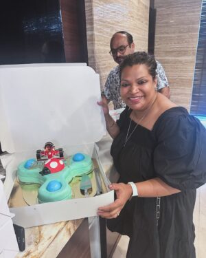 Garima Arora Instagram - A BIG THANK YOU to @averil.fernandes for recreating Aham’s favorite toy as his birthday cake. So special, thoughtful and Ofoxurse absolutely delicious! 🤤 ❤️ 💕@darryl.fernandes.10 helped carry the box in!