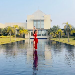 Garima Sharma Instagram - Painting the town red with my vibes. ❤️ #instapost #keepsmiling #explorepage 💫