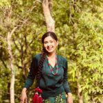 Garima Sharma Instagram – शहरमा त रहरहरु छ्न तर गाँउमा मेरो मन …❤️ 
#garimasharma #villagelife